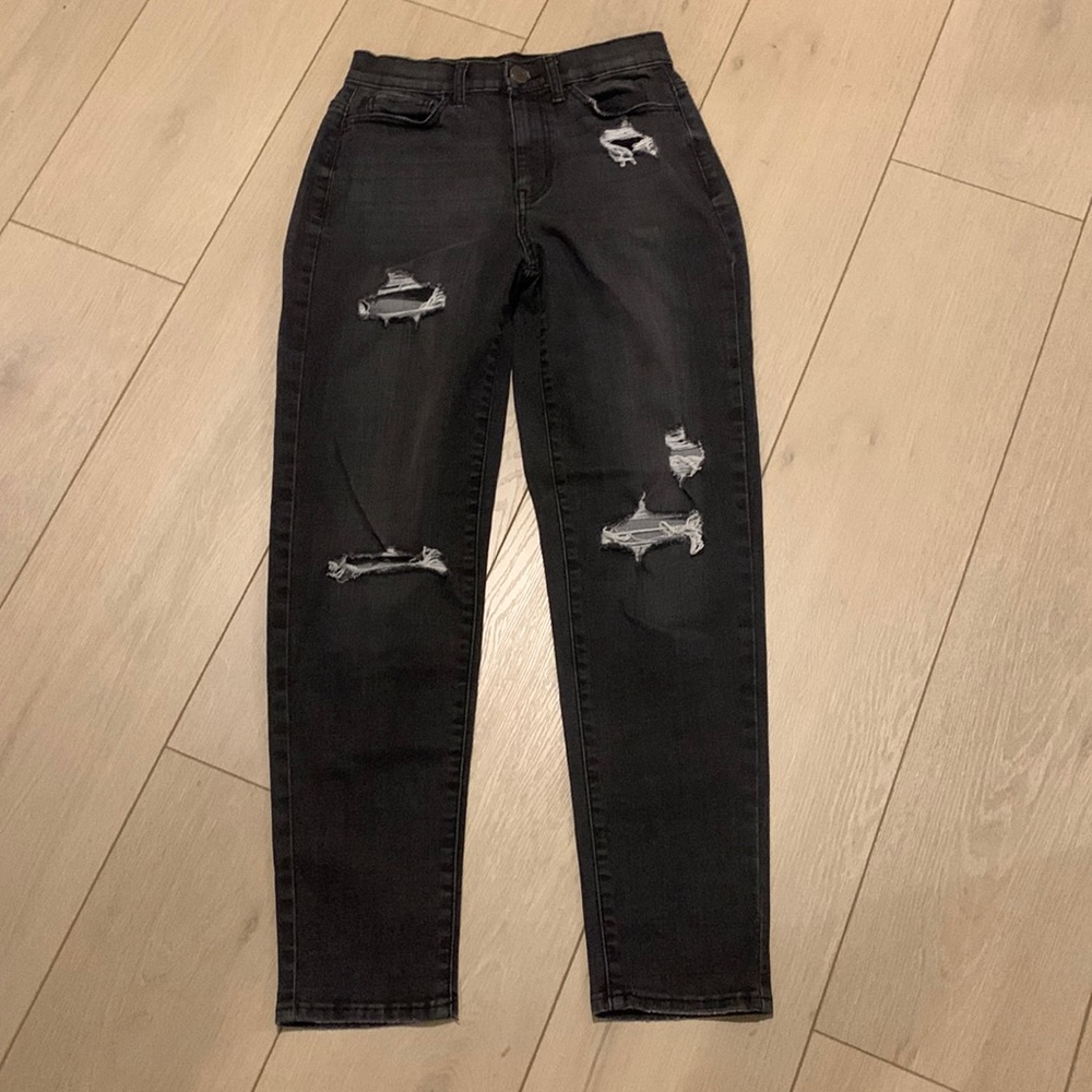 So ripped mom jeans